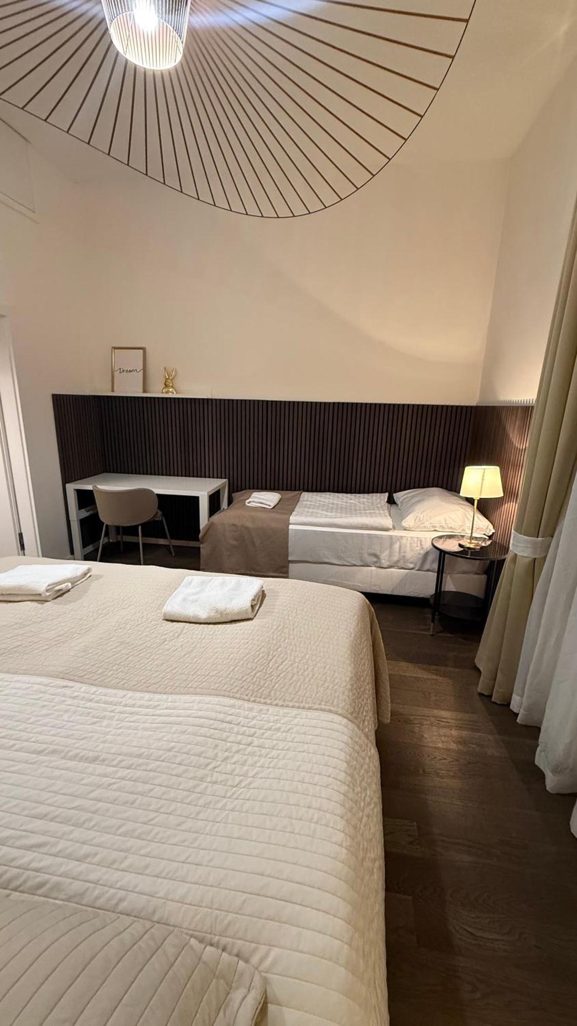 Luxury Modern Designed Oldtown Apartment براغ المظهر الخارجي الصورة
