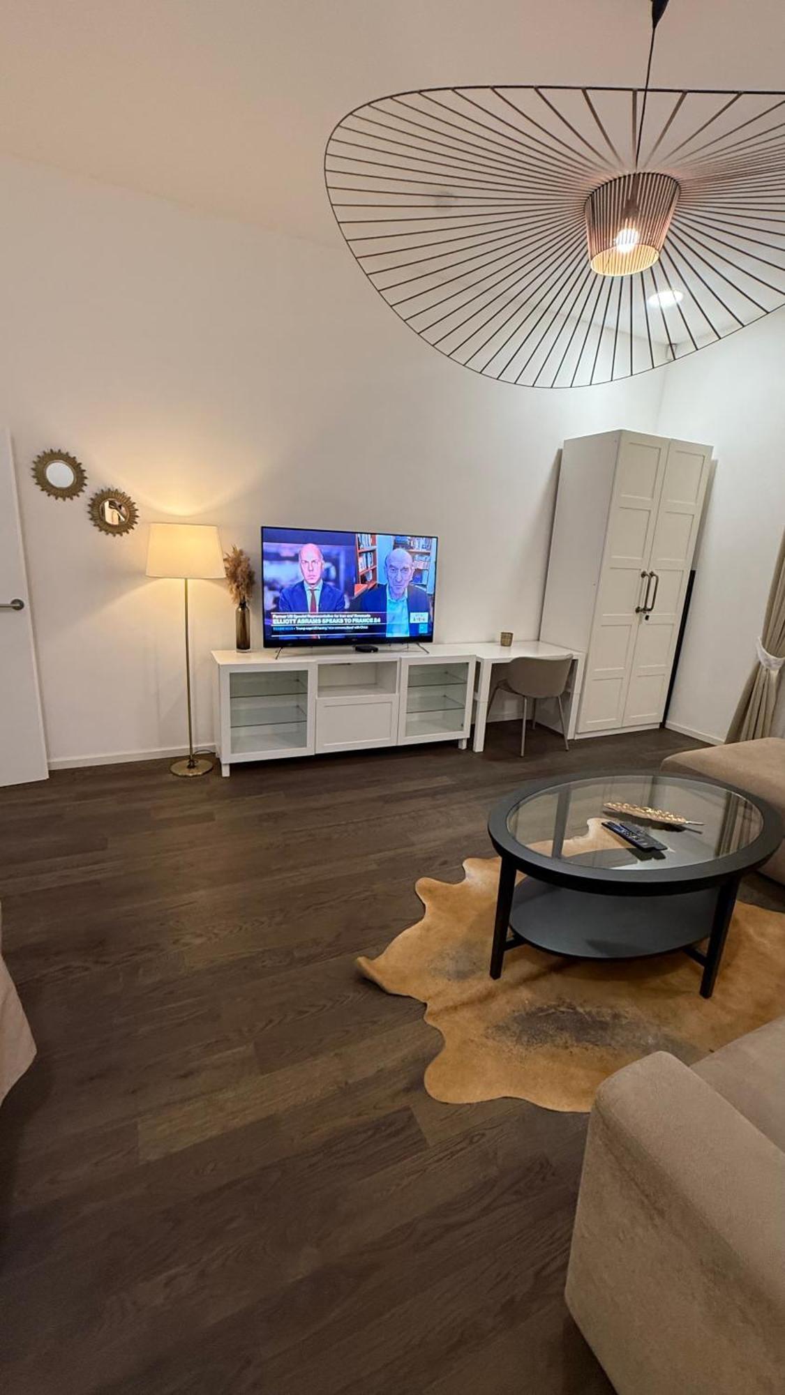 Luxury Modern Designed Oldtown Apartment براغ المظهر الخارجي الصورة