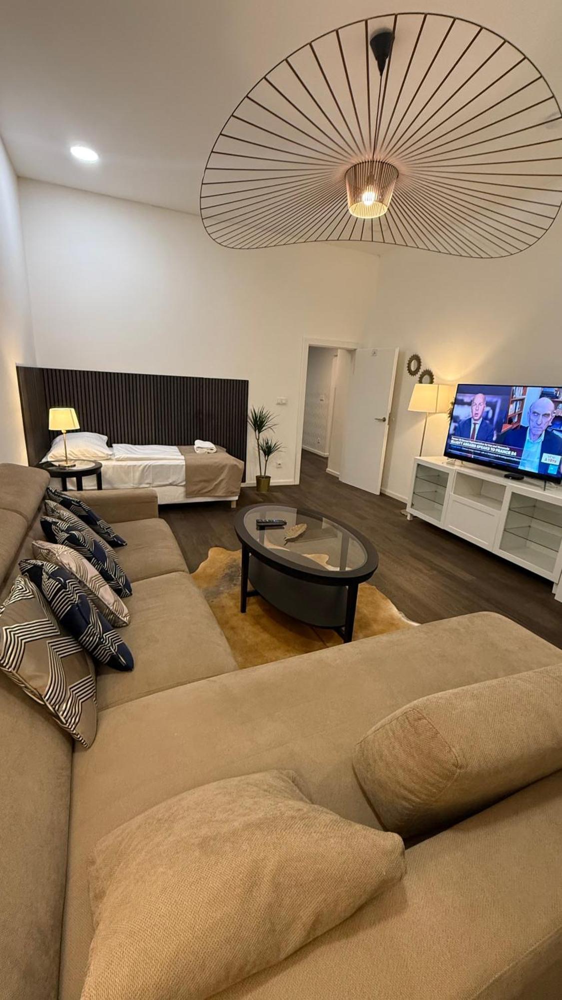 Luxury Modern Designed Oldtown Apartment براغ المظهر الخارجي الصورة