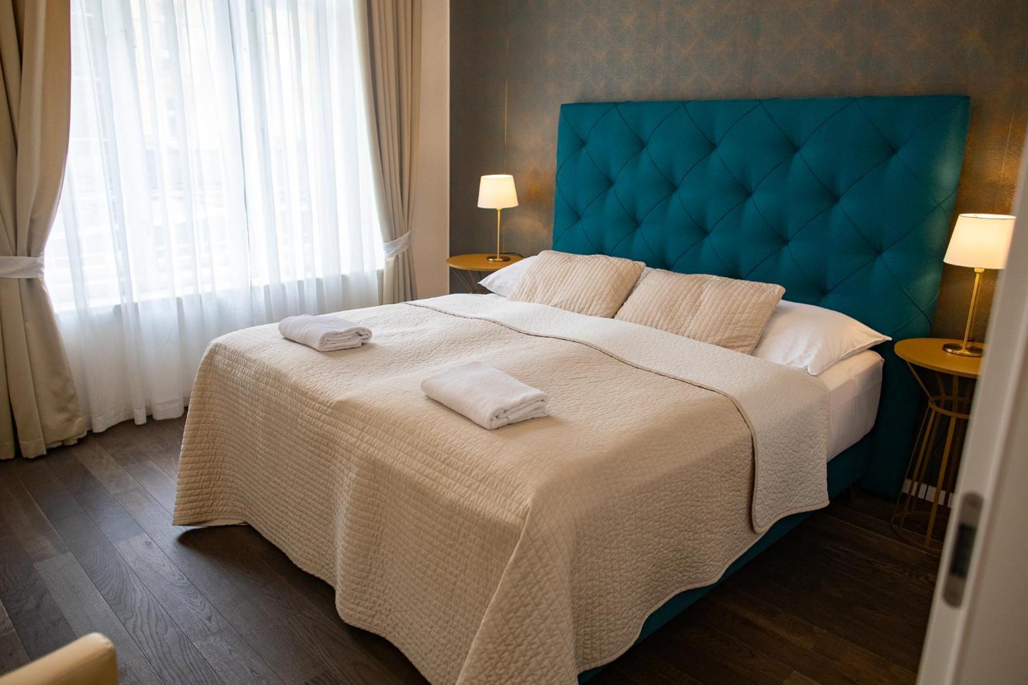 Luxury Modern Designed Oldtown Apartment براغ المظهر الخارجي الصورة