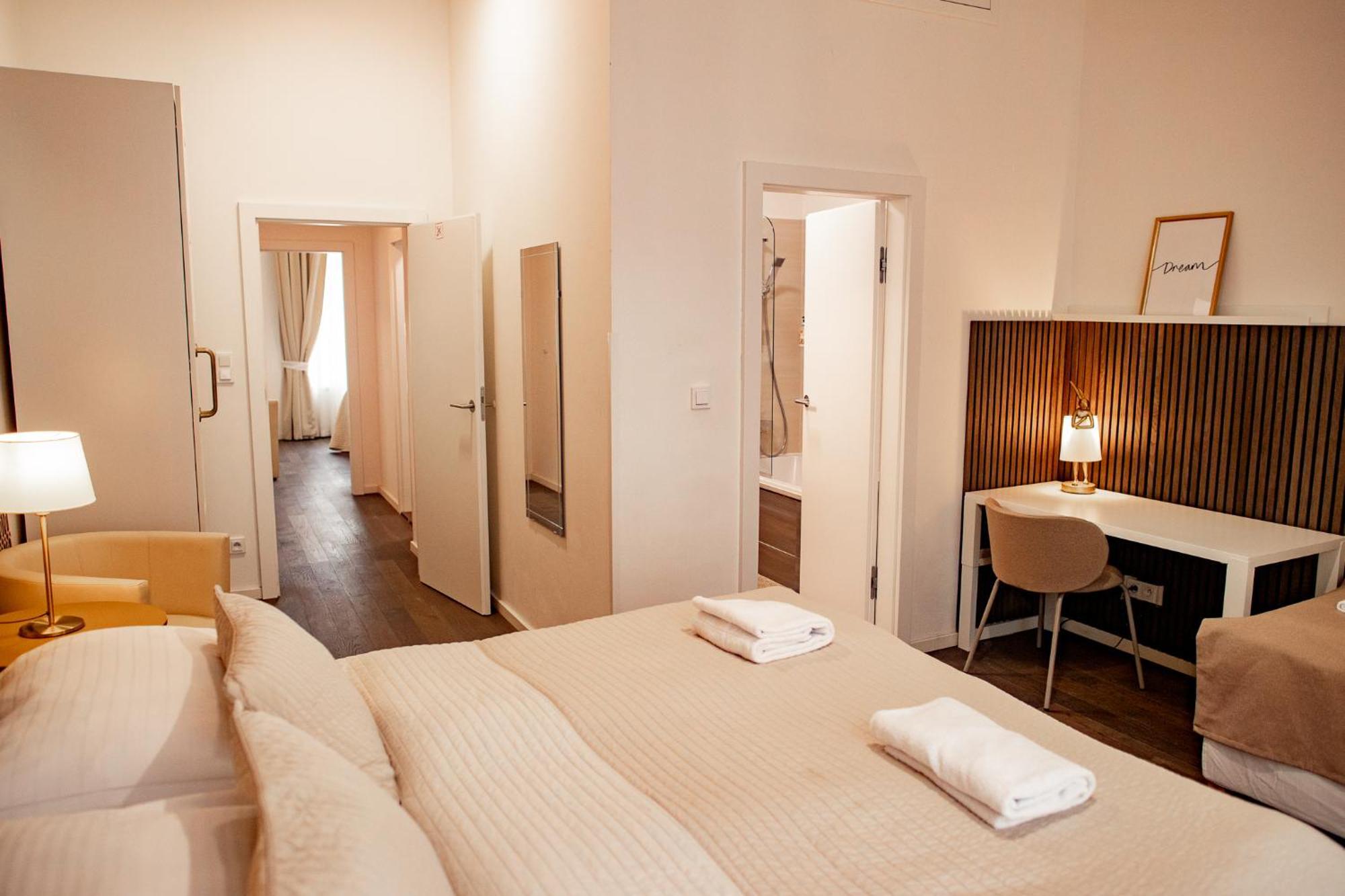 Luxury Modern Designed Oldtown Apartment براغ المظهر الخارجي الصورة