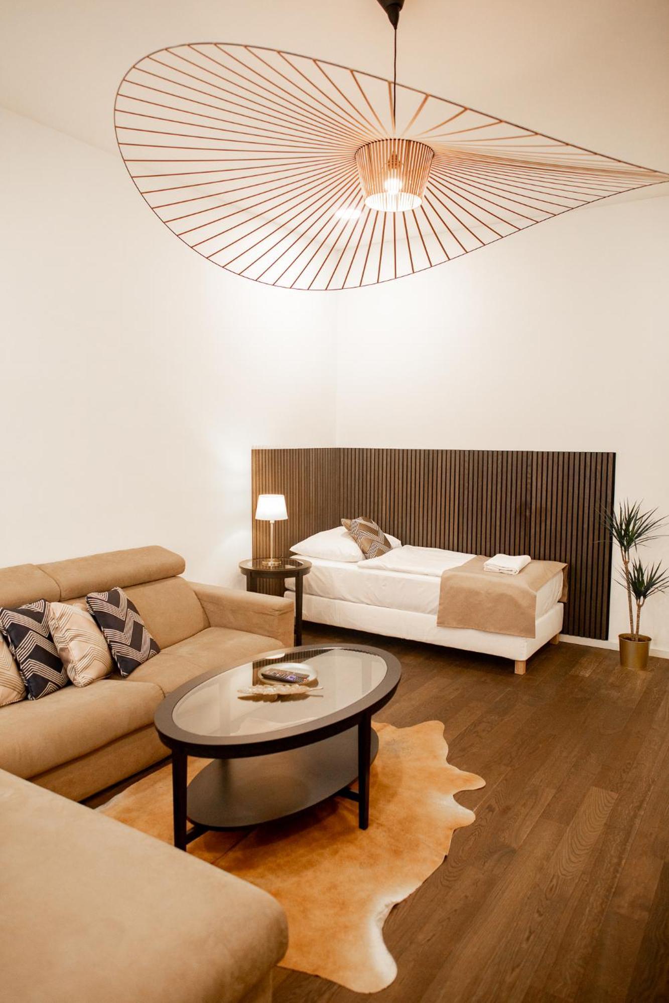 Luxury Modern Designed Oldtown Apartment براغ المظهر الخارجي الصورة