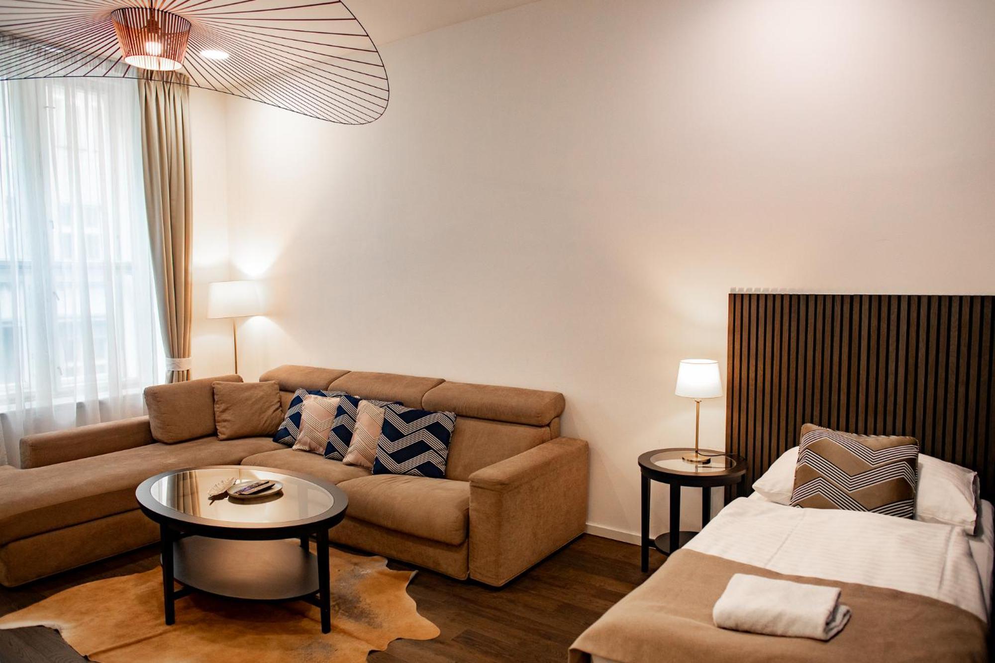 Luxury Modern Designed Oldtown Apartment براغ المظهر الخارجي الصورة