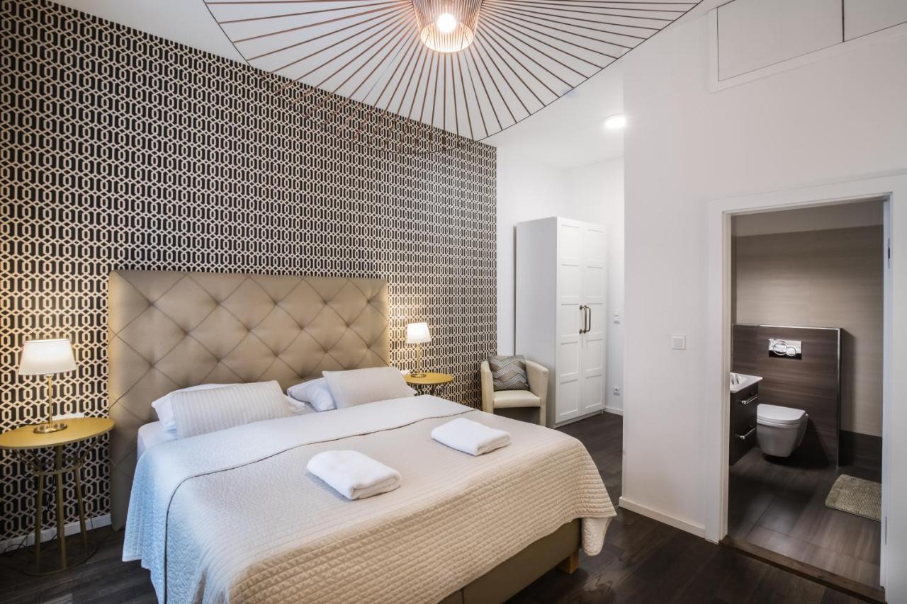 Luxury Modern Designed Oldtown Apartment براغ المظهر الخارجي الصورة