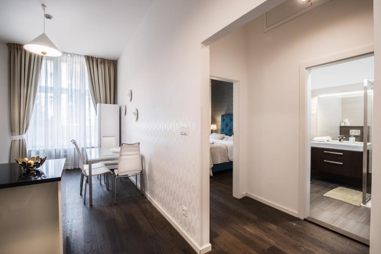 Luxury Modern Designed Oldtown Apartment براغ المظهر الخارجي الصورة
